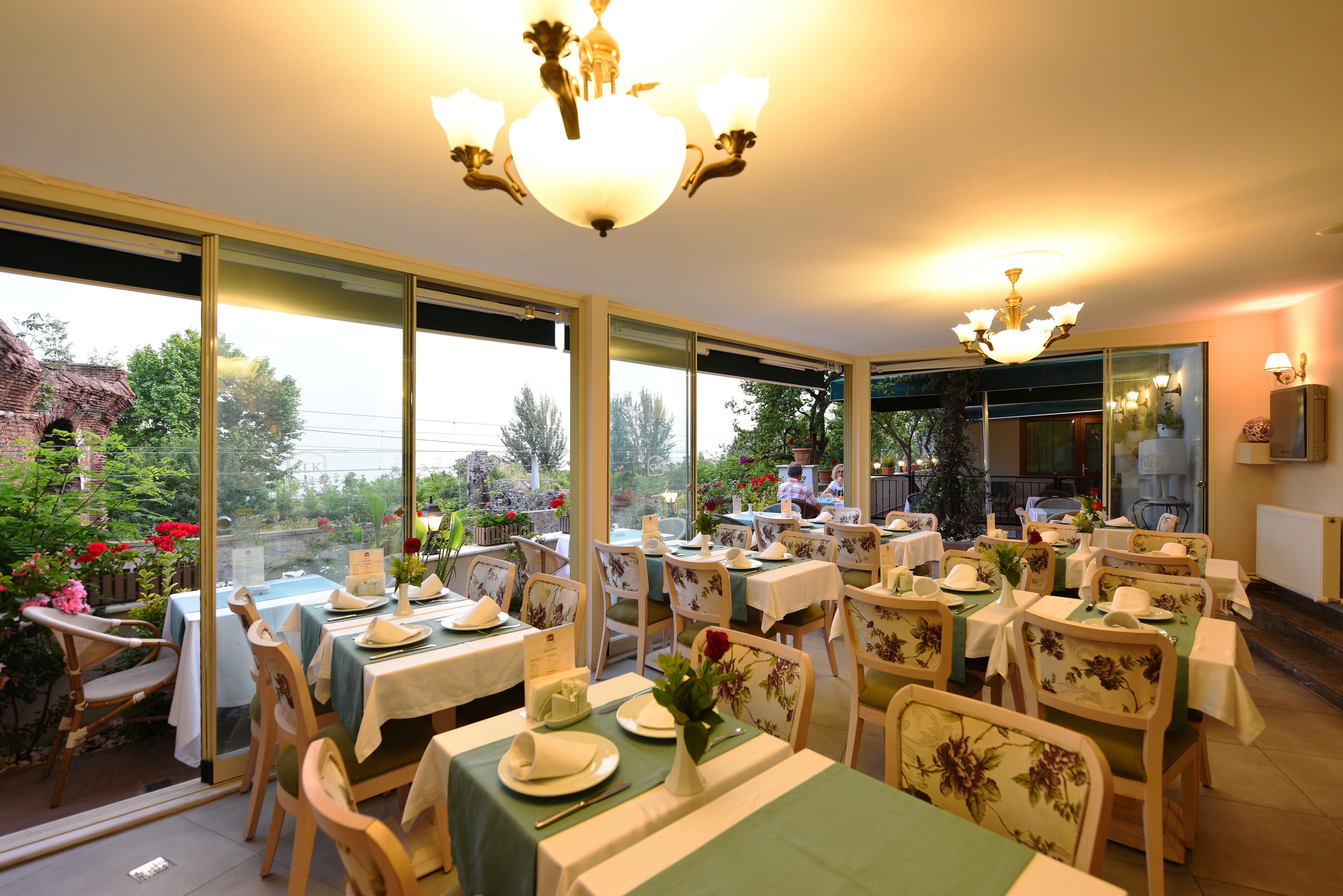 Glk Premier Sea Mansion Suites & Spa - Special Class Истанбул Екстериор снимка